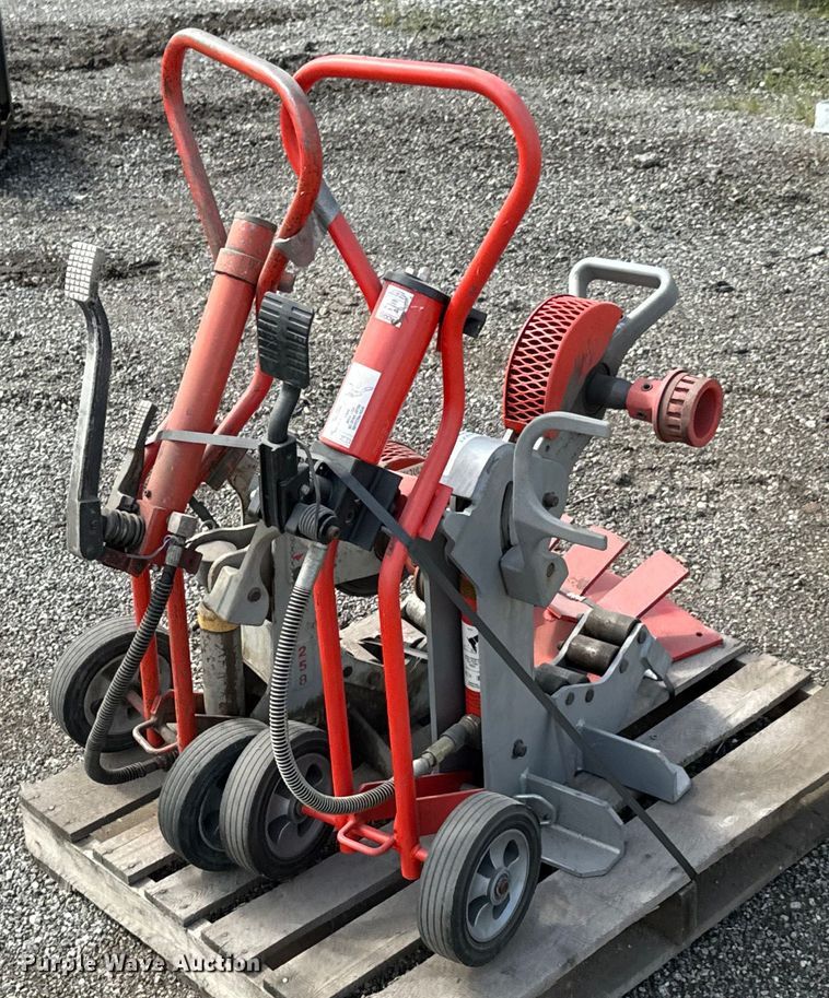 image for item DX0567 (2) Ridgid pipe cutters