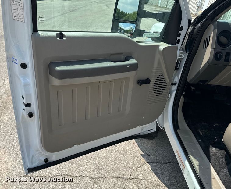 image for item DX0575 2008 Ford F450 Super Duty XL flatbed truck