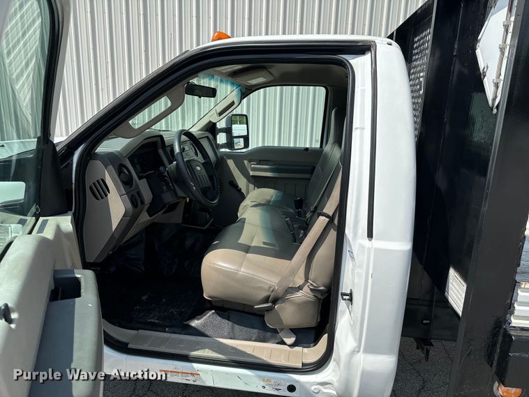 image for item DX0575 2008 Ford F450 Super Duty XL flatbed truck