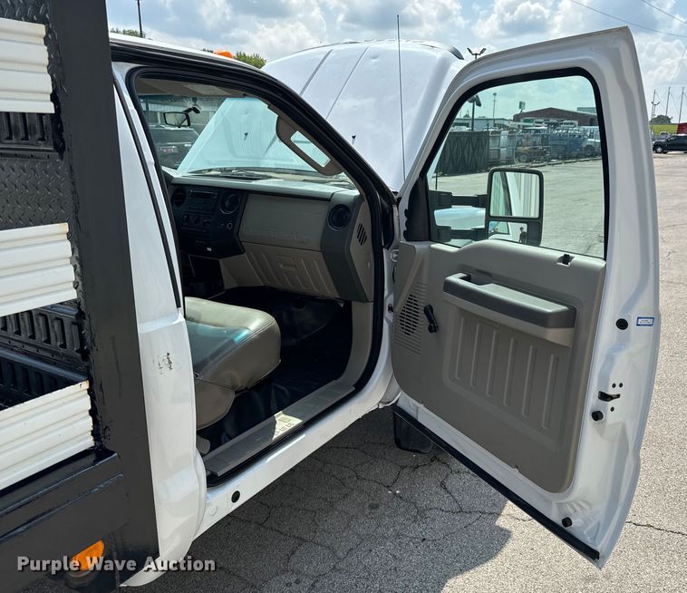 image for item DX0575 2008 Ford F450 Super Duty XL flatbed truck