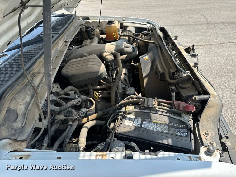 image for item DX0575 2008 Ford F450 Super Duty XL flatbed truck