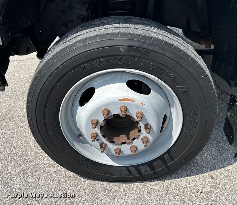 image for item DX0575 2008 Ford F450 Super Duty XL flatbed truck