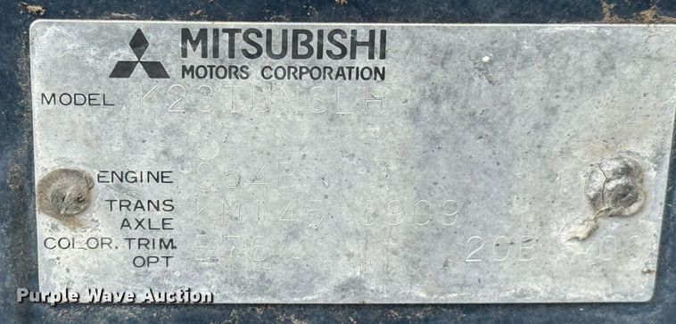 image for item DX0601 1988 Mitsubishi Mighty Max  pickup truck