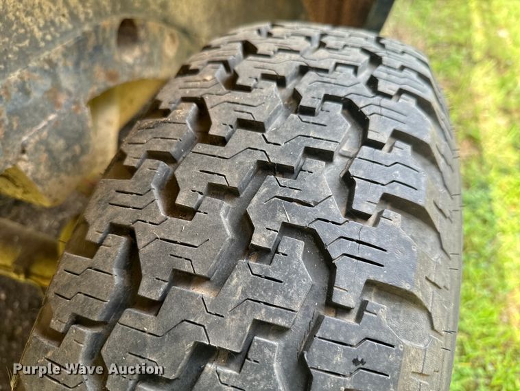 image for item DX0601 1988 Mitsubishi Mighty Max  pickup truck