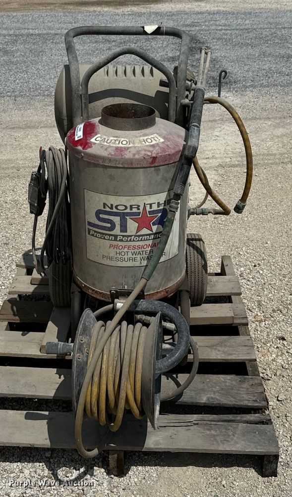 image for item DX0622 North Star  Professional pressure washer