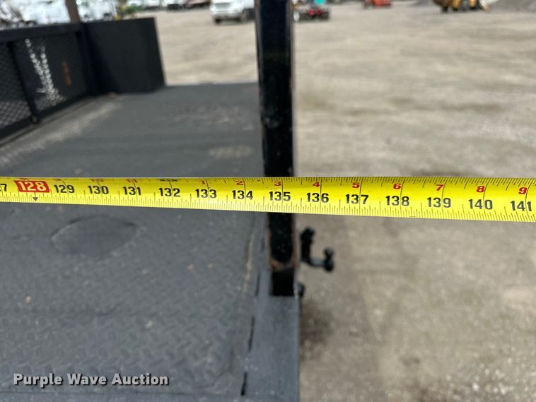 image for item EG1386 2006 Ford F350 Super Duty flatbed pickup truck