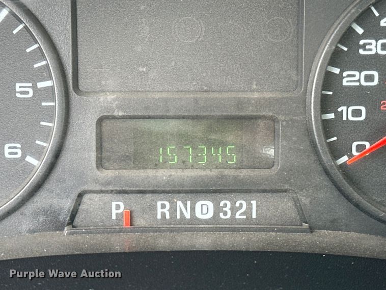 image for item EG1386 2006 Ford F350 Super Duty flatbed pickup truck