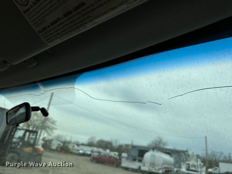 image for item EG1386 2006 Ford F350 Super Duty flatbed pickup truck