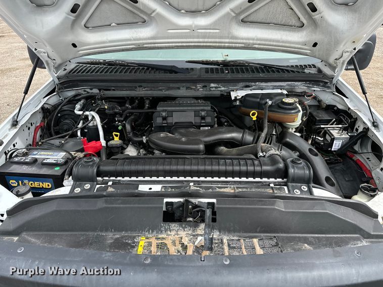 image for item EG1386 2006 Ford F350 Super Duty flatbed pickup truck