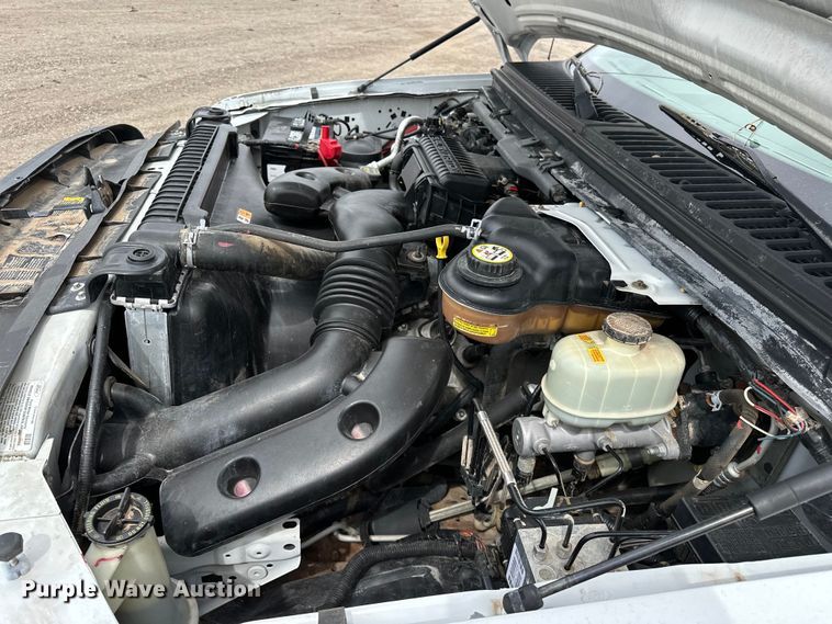 image for item EG1386 2006 Ford F350 Super Duty flatbed pickup truck