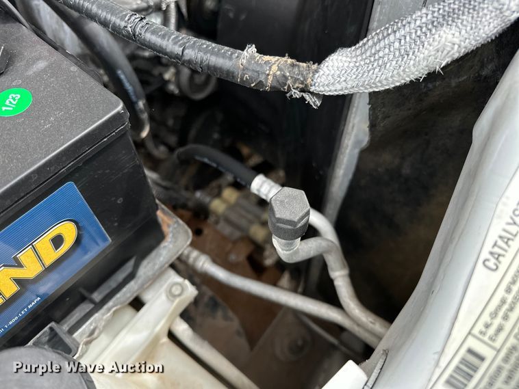 image for item EG1386 2006 Ford F350 Super Duty flatbed pickup truck