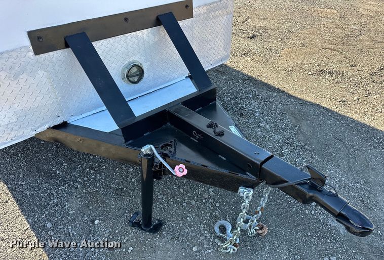 image for item EG1546 2003 W-W  enclosed cargo trailer