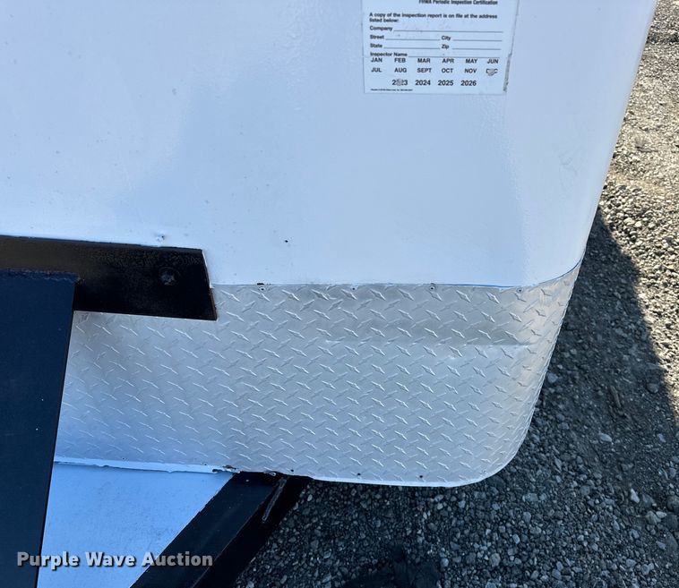 image for item EG1546 2003 W-W  enclosed cargo trailer