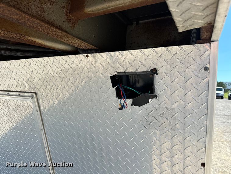 image for item EG1552 2005 Pace American  Shadow GT  enclosed cargo trailer