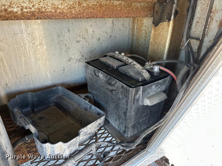 image for item EG1552 2005 Pace American  Shadow GT  enclosed cargo trailer