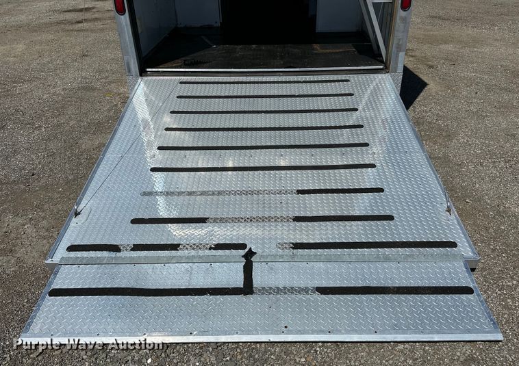 image for item EG1552 2005 Pace American  Shadow GT  enclosed cargo trailer