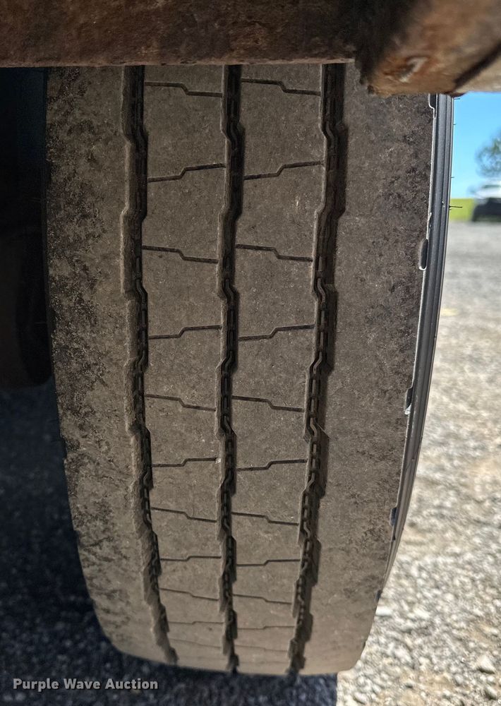 image for item EG1552 2005 Pace American  Shadow GT  enclosed cargo trailer