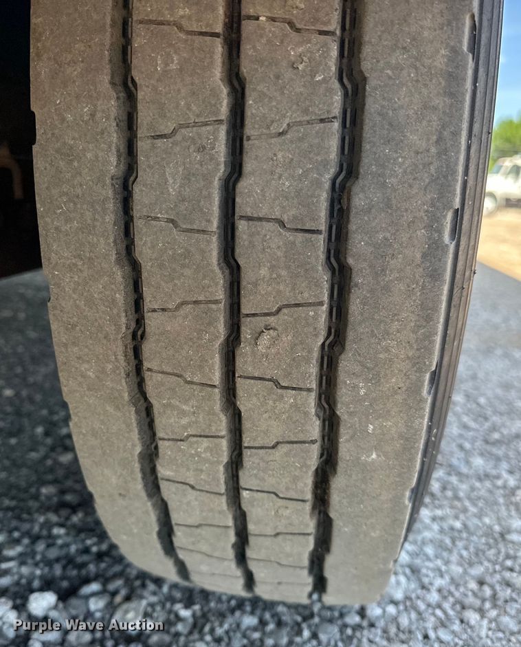 image for item EG1552 2005 Pace American  Shadow GT  enclosed cargo trailer