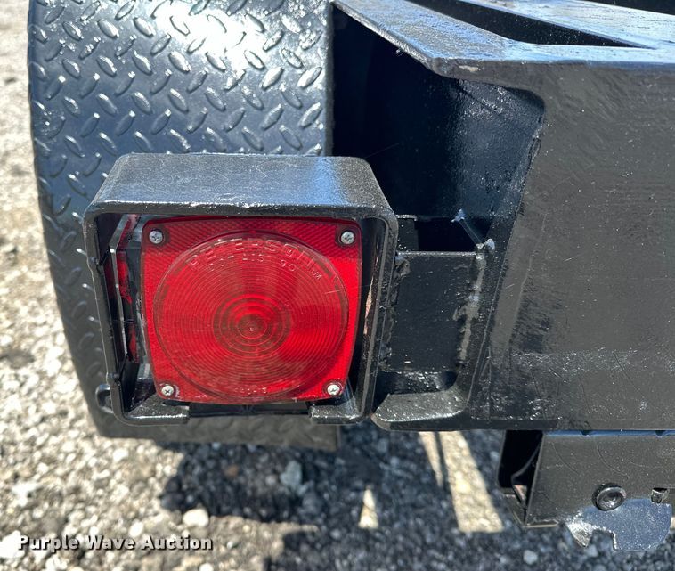 image for item EG1554 2005 Advanced MFG  & Power Systems Utility trailer