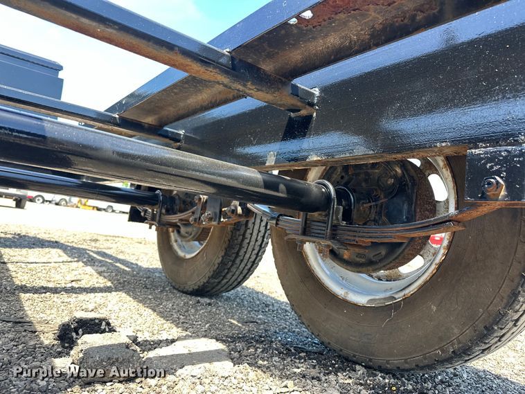 image for item EG1554 2005 Advanced MFG  & Power Systems Utility trailer