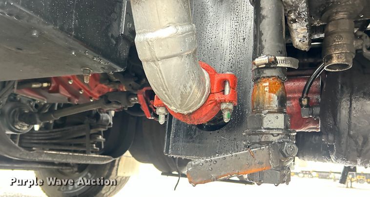 image for item EG1578 2006 Kenworth T800 fuel truck