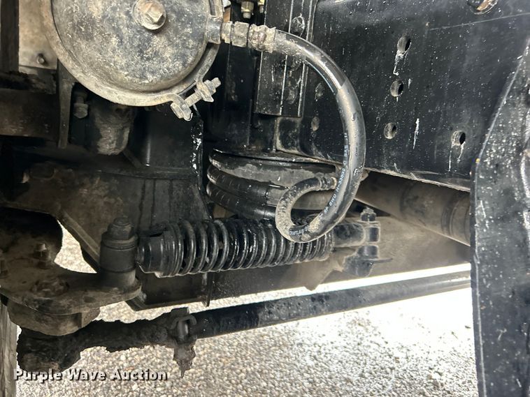 image for item EG1578 2006 Kenworth T800 fuel truck