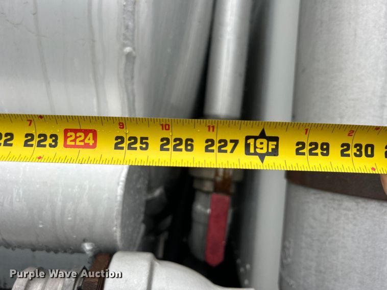 image for item EG1578 2006 Kenworth T800 fuel truck