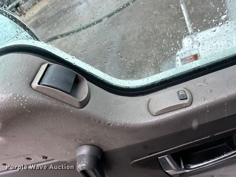 image for item EG1578 2006 Kenworth T800 fuel truck