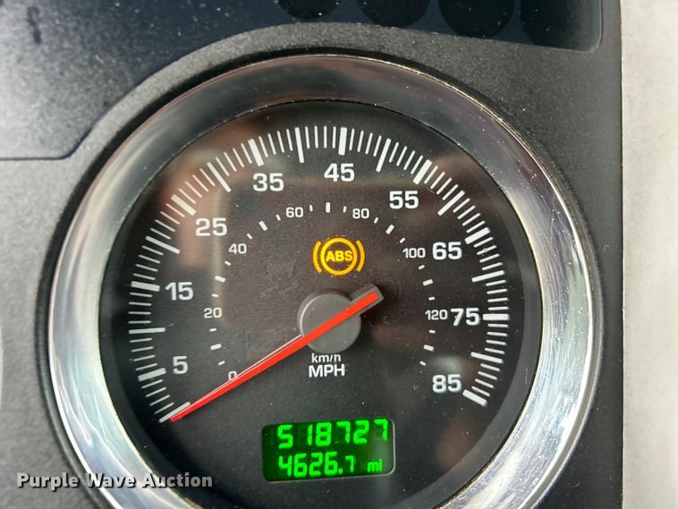 image for item EG1578 2006 Kenworth T800 fuel truck