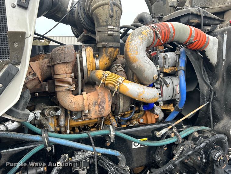 image for item EG1578 2006 Kenworth T800 fuel truck