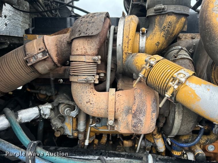 image for item EG1578 2006 Kenworth T800 fuel truck