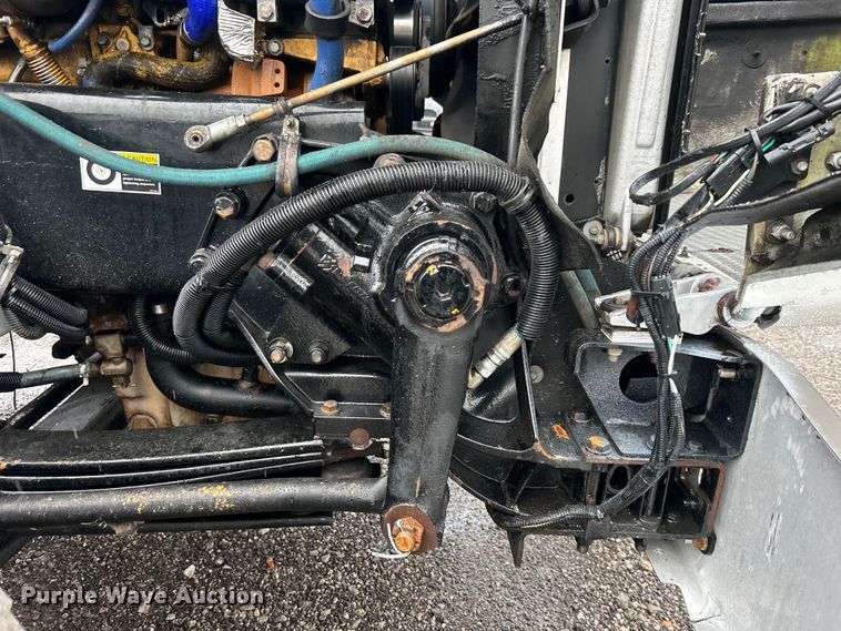 image for item EG1578 2006 Kenworth T800 fuel truck