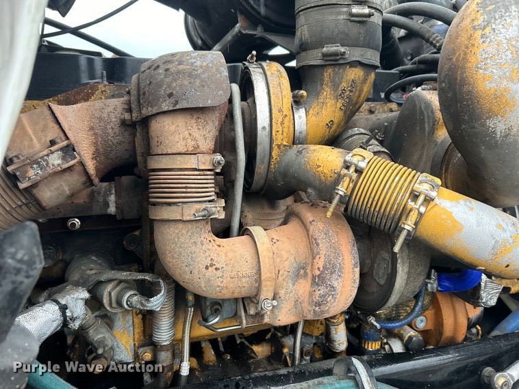 image for item EG1578 2006 Kenworth T800 fuel truck