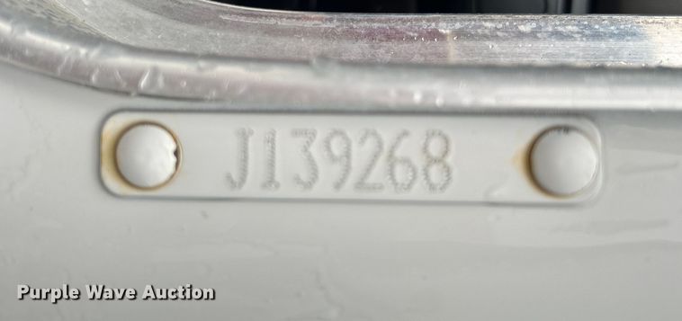 image for item EG1578 2006 Kenworth T800 fuel truck