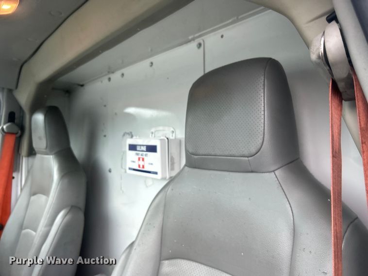 image for item EG1580 2016 Ford E350 Super Duty utility van