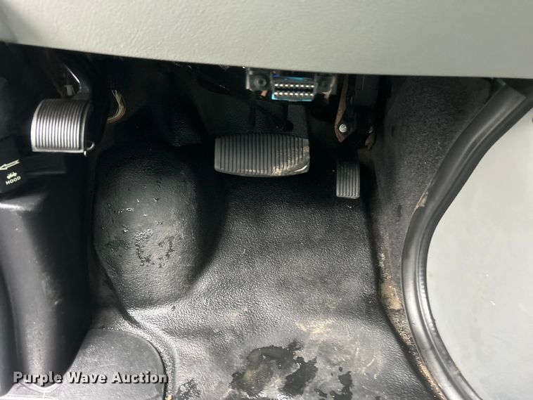 image for item EG1580 2016 Ford E350 Super Duty utility van