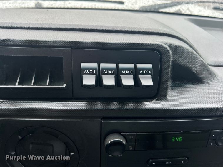 image for item EG1580 2016 Ford E350 Super Duty utility van