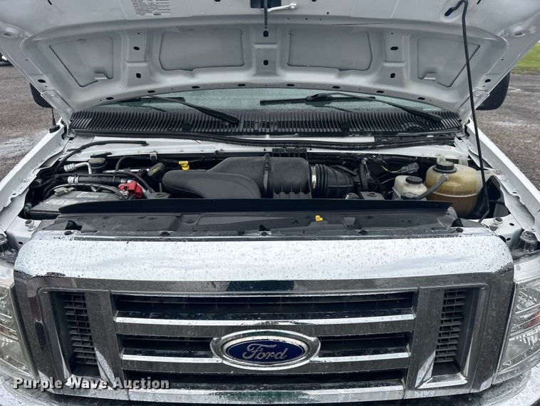 image for item EG1580 2016 Ford E350 Super Duty utility van