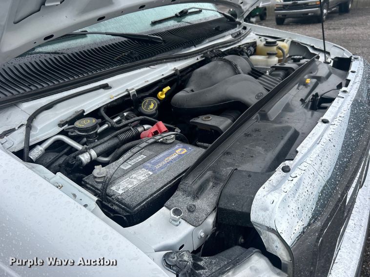 image for item EG1580 2016 Ford E350 Super Duty utility van