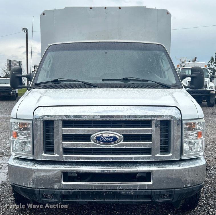 image for item EG1581 2016 Ford E350 Super Duty utility van