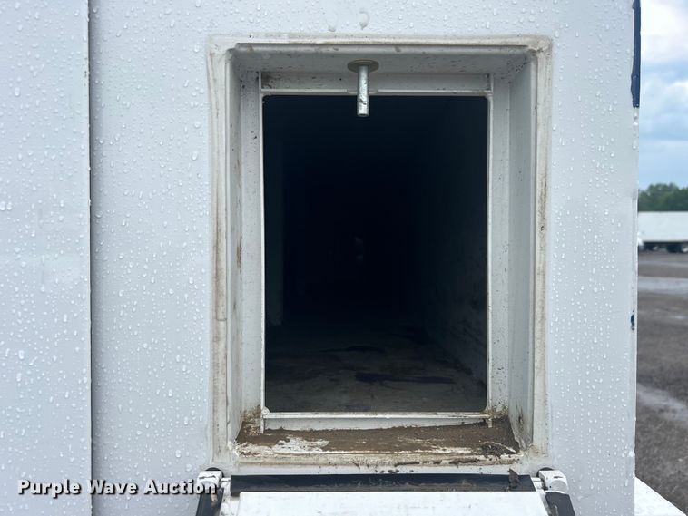 image for item EG1581 2016 Ford E350 Super Duty utility van