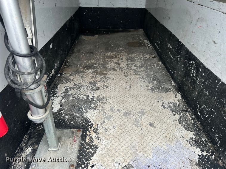 image for item EG1581 2016 Ford E350 Super Duty utility van