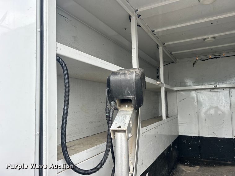 image for item EG1581 2016 Ford E350 Super Duty utility van