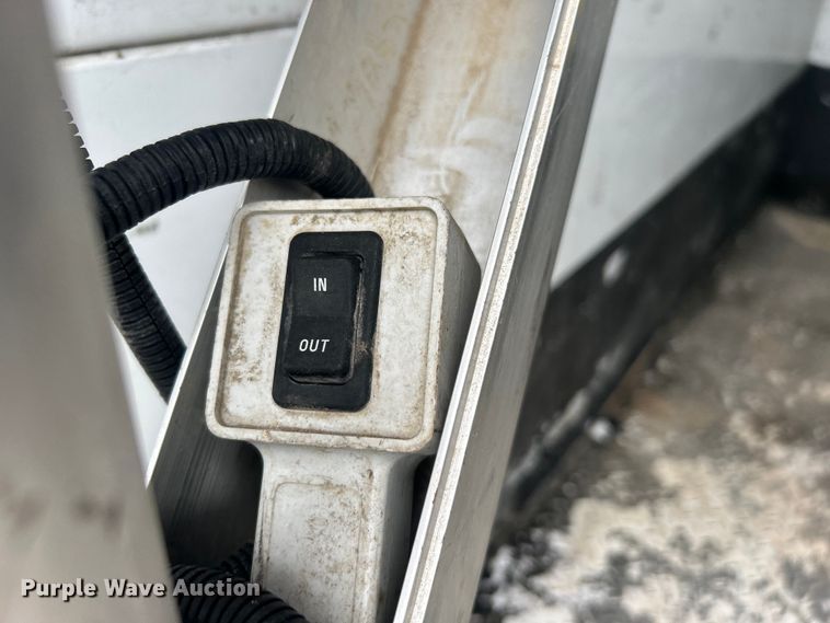 image for item EG1581 2016 Ford E350 Super Duty utility van