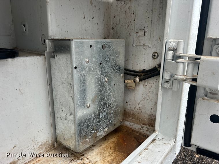 image for item EG1581 2016 Ford E350 Super Duty utility van