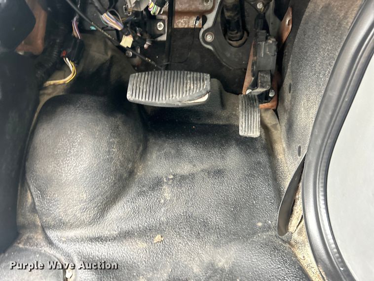 image for item EG1581 2016 Ford E350 Super Duty utility van