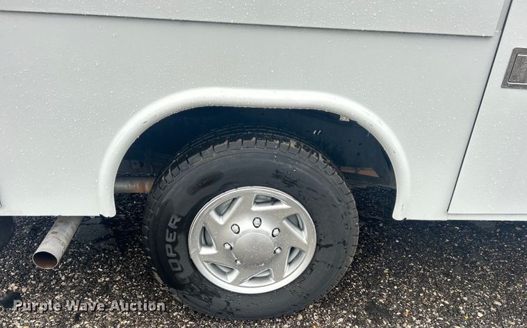image for item EG1581 2016 Ford E350 Super Duty utility van