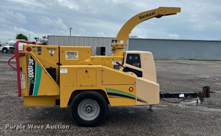 image for item EG1587 2007 Vermeer  BC1000XL wood chipper
