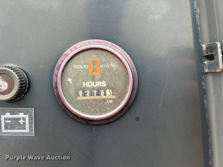 image for item EG1587 2007 Vermeer  BC1000XL wood chipper