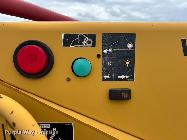 image for item EG1587 2007 Vermeer  BC1000XL wood chipper